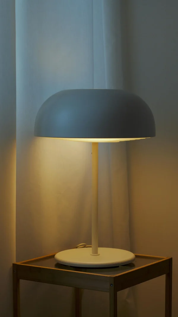 7486d1d5-8ca0-4912-8769-f96d3f1dd397 AURA DOME MINIMALIST TABLE LAMP